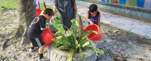 LINE_ALBUM_112學年度原住民族社團＜綠手指＞（低年級）_231225_55.jpg