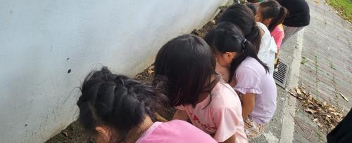 LINE_ALBUM_112學年度原住民族社團＜綠手指＞（低年級）_231225_82.jpg