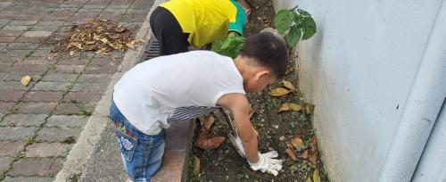 LINE_ALBUM_112學年度原住民族社團＜綠手指＞（低年級）_231225_86.jpg