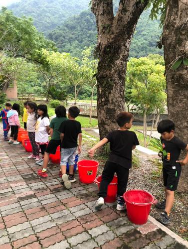 LINE_ALBUM_112學年度原住民族社團＜綠手指＞（低年級）_231225_99.jpg