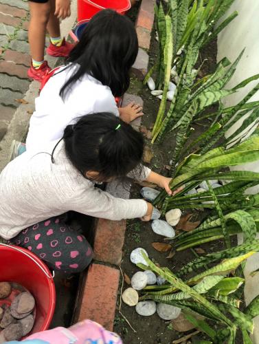 LINE_ALBUM_112學年度原住民族社團＜綠手指＞（低年級）_231225_105.jpg