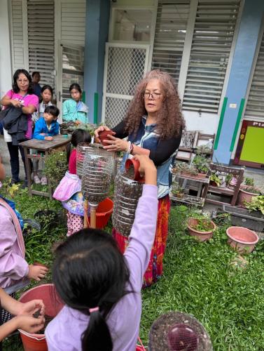 LINE_ALBUM_112學年度原住民族社團＜綠手指＞（低年級）_231225_131.jpg